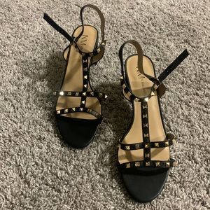NWOT Valentino-like stud heels